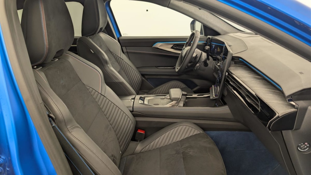 RENAULT Rafale hyper hybrid E-Tech 300ch 4x4 atelier Alpine - ref: 1-370239 - Photo 9