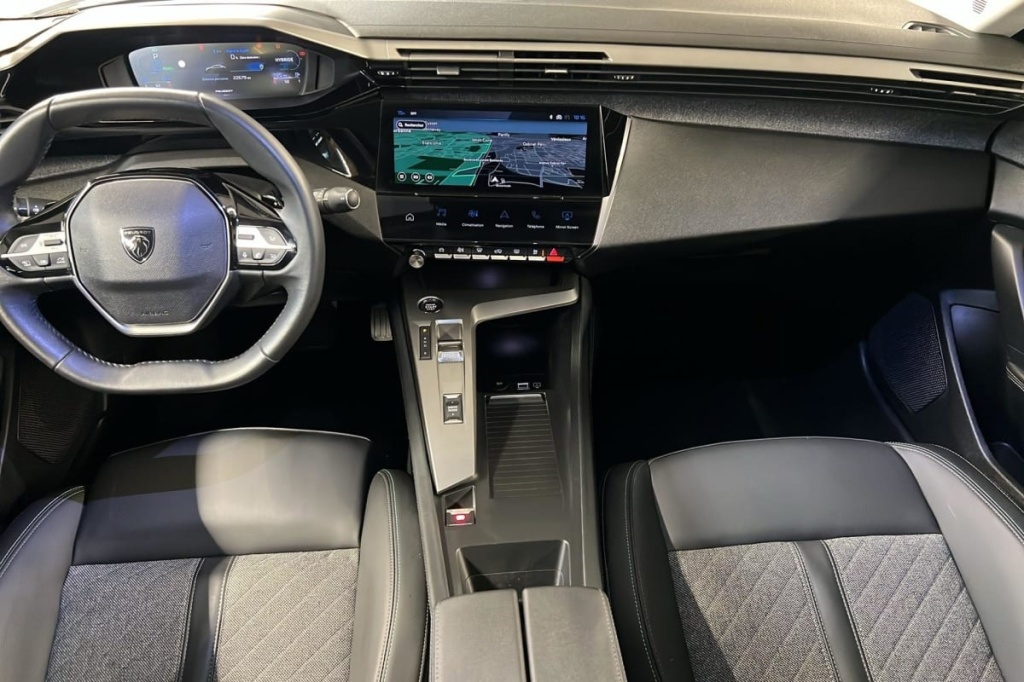 PEUGEOT 408 PHEV 180 e-EAT8 Allure - ref: 1-370272 - Photo 12