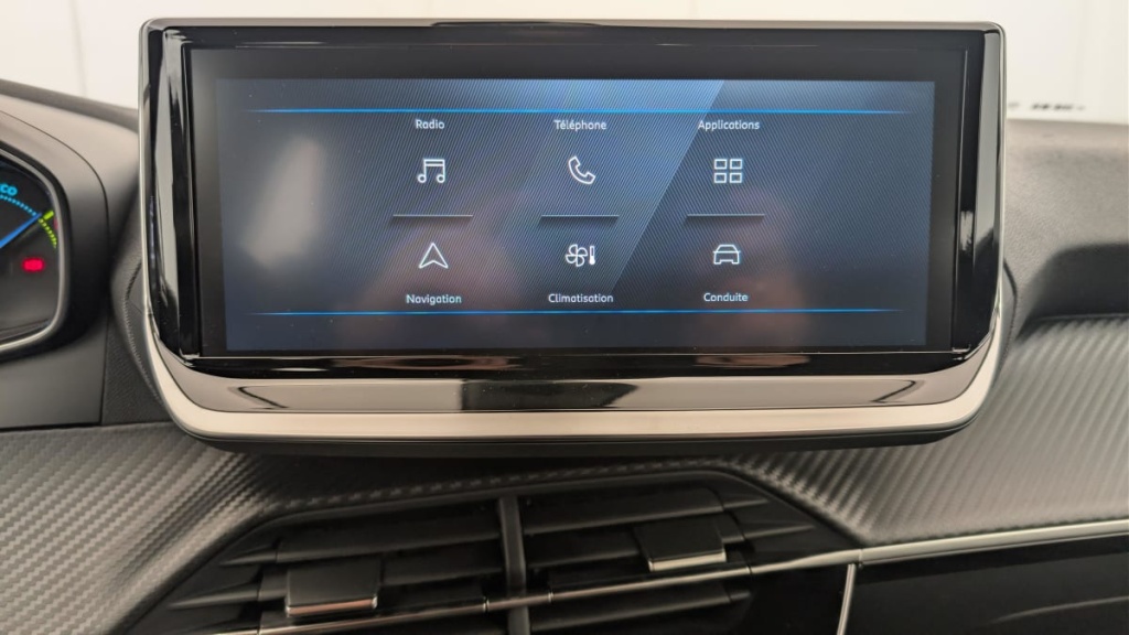 PEUGEOT 2008 Hybrid 145 e-DCS6 Style - ref: 1-370457 - Photo 18