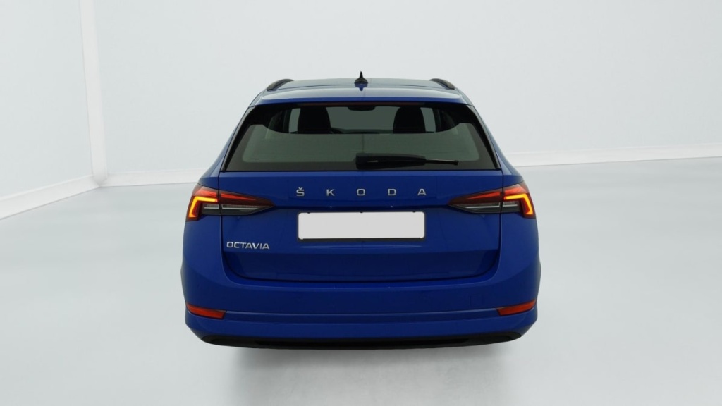 SKODA Octavia Combi 2.0 TDI 150 ch DSG7 Ambition - ref: 1-370621 - Photo 6