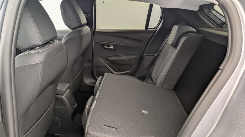 PEUGEOT 208 Hybrid 145 e-DCS6 Allure - ref: 1-370679 - Photo 12