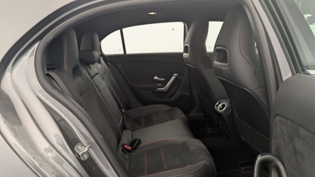 MERCEDES Classe A 180 7G-DCT AMG LINE - ref: 1-370702 - Photo 10