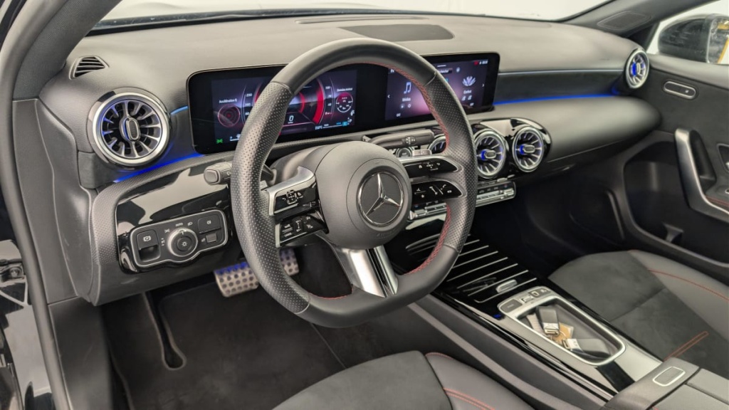 MERCEDES Classe A 180 7G-DCT AMG LINE - ref: 1-370705 - Photo 15