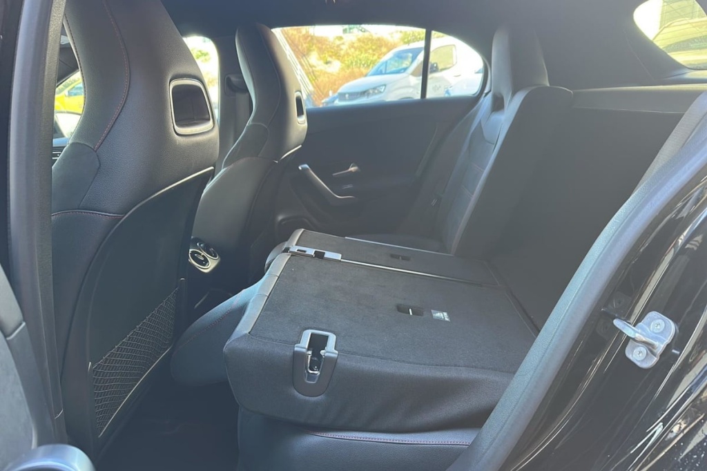 MERCEDES Classe A 180 7G-DCT AMG LINE - ref: 1-370707 - Photo 10