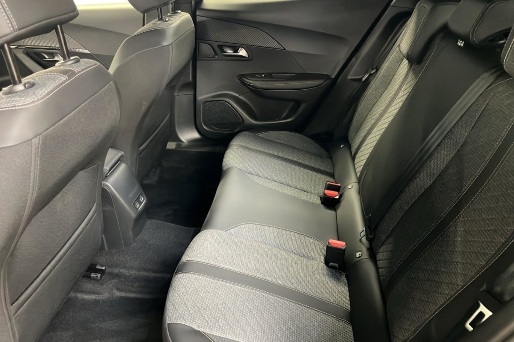 PEUGEOT 2008 100 S S BVM6 Allure - ref: 1-371247 - Photo 10