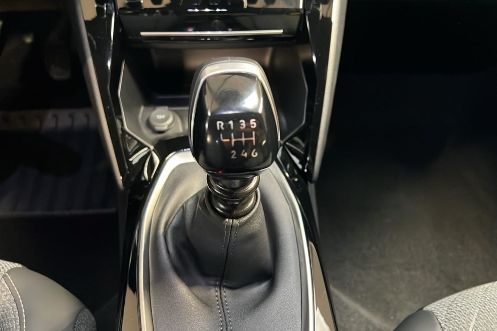 PEUGEOT 2008 100 S S BVM6 Allure - ref: 1-371259 - Photo 16