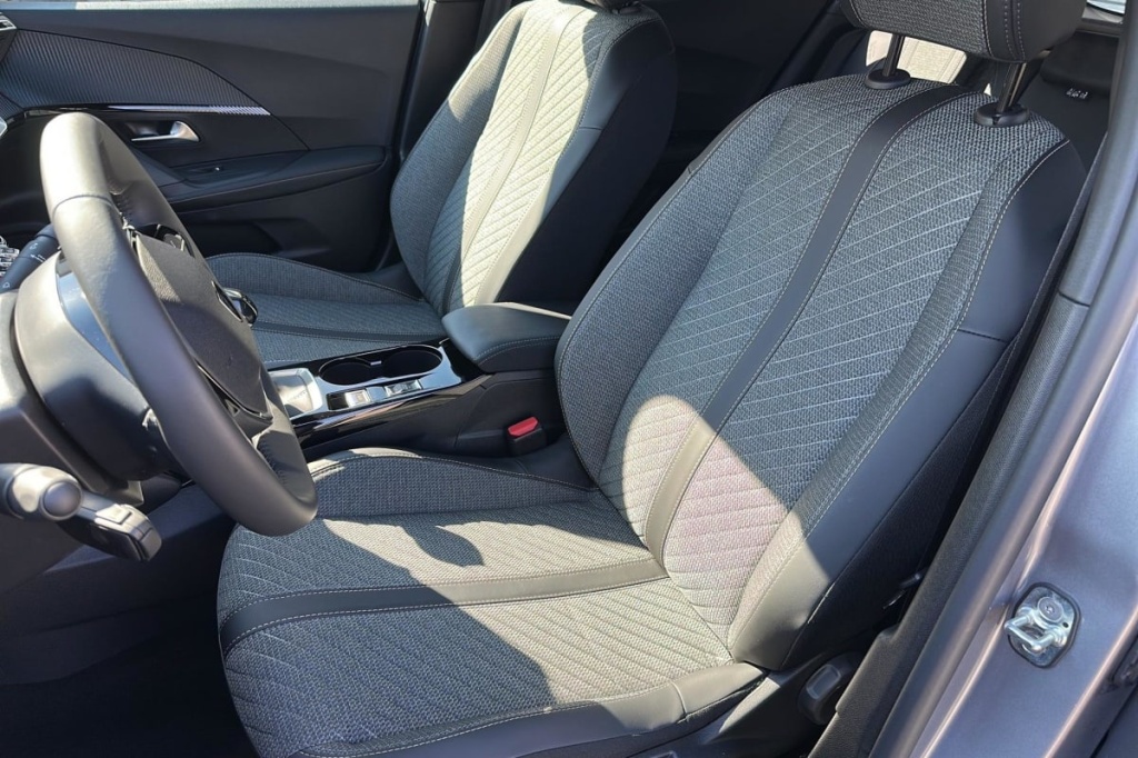 PEUGEOT 2008 100 S S BVM6 Allure - ref: 1-371276 - Photo 9