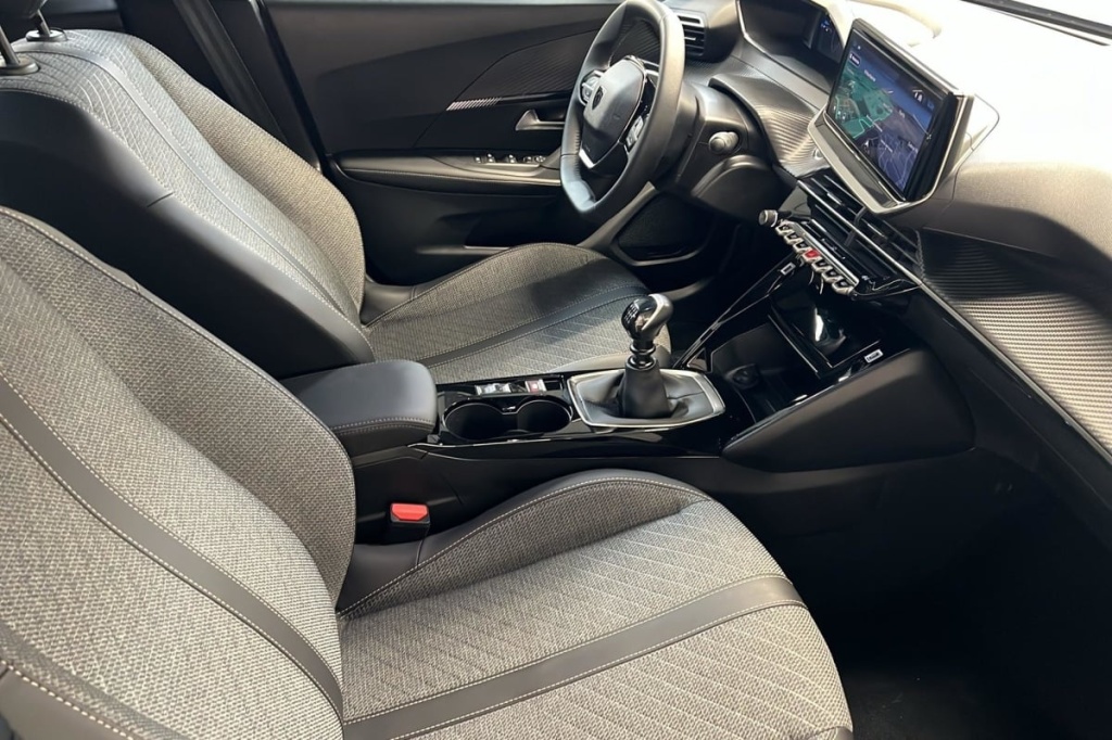 PEUGEOT 2008 100 S S BVM6 Allure - ref: 1-371277 - Photo 9