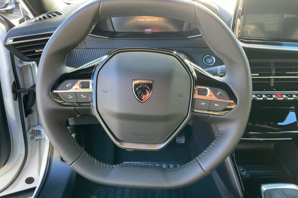 PEUGEOT 2008 100 S S BVM6 Allure - ref: 1-371309 - Photo 14