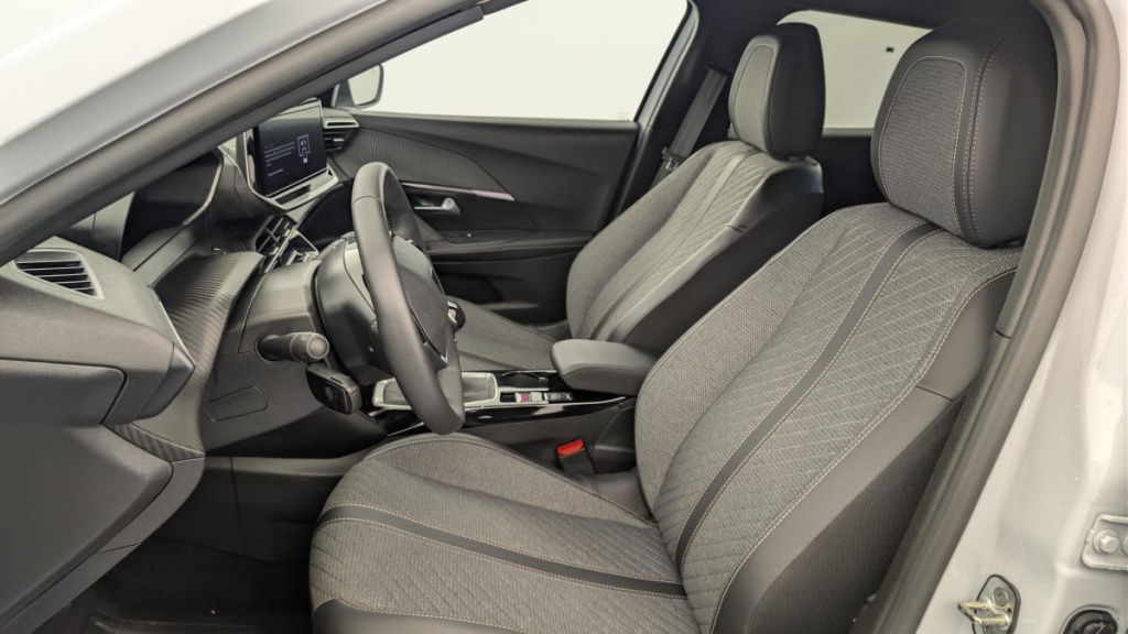 PEUGEOT 2008 100 S S BVM6 Allure - ref: 1-371316 - Photo 16