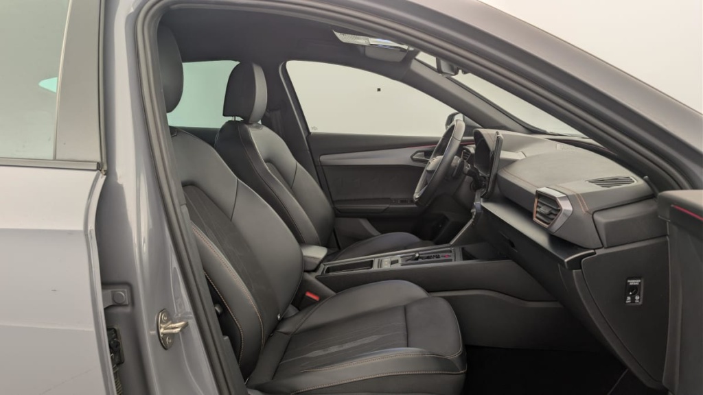 CUPRA Formentor 1.4 e-HYBRID 204 ch DSG6 V - ref: 1-371326 - Photo 9