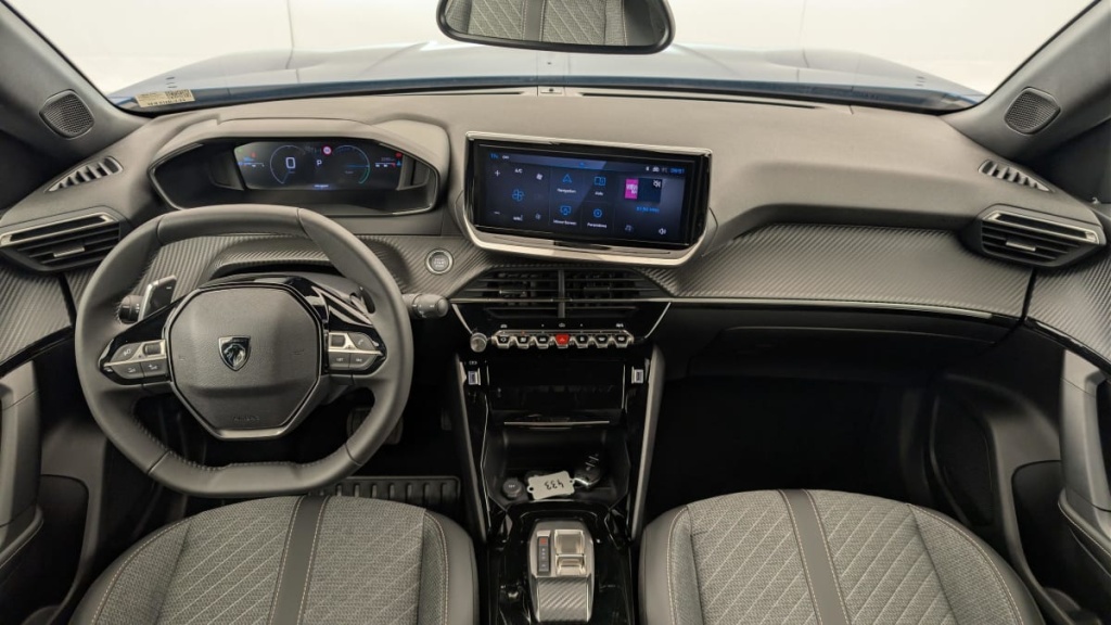 PEUGEOT 2008 Hybrid 145 e-DCS6 Allure - ref: 1-371329 - Photo 13