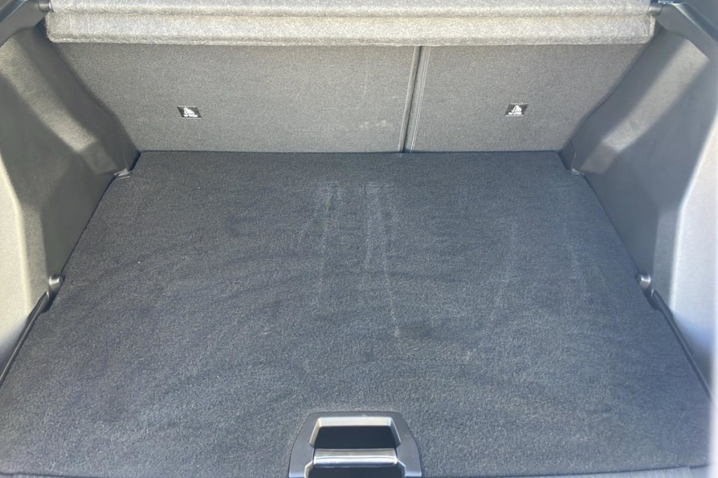 PEUGEOT 2008 Hybrid 145 e-DCS6 Allure - ref: 1-371339 - Photo 11