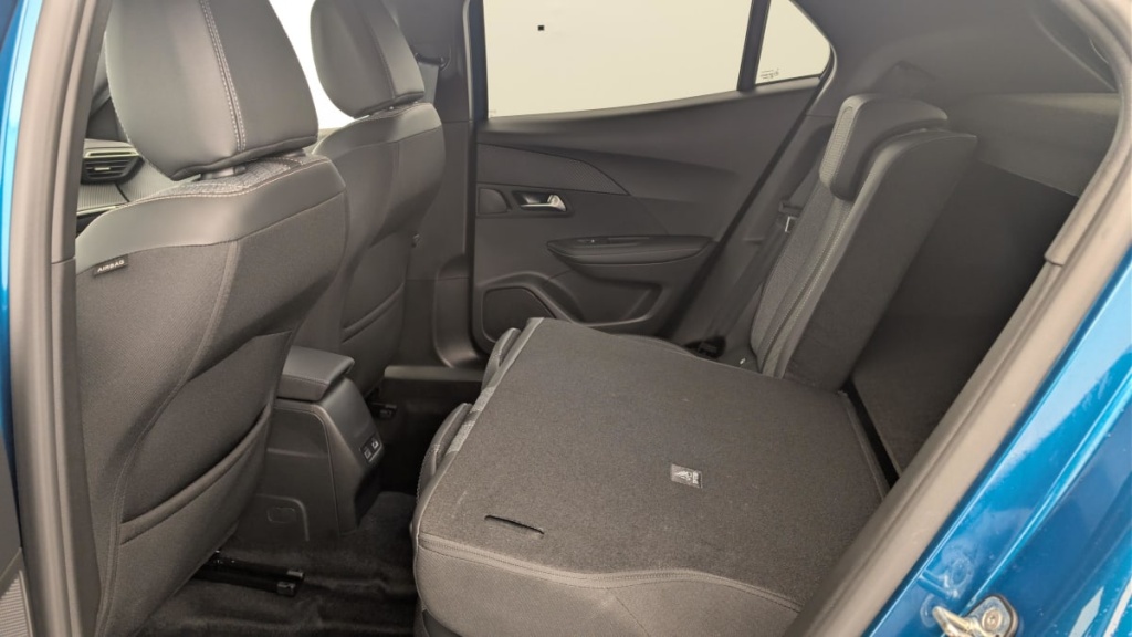 PEUGEOT 2008 Hybrid 145 e-DCS6 Allure - ref: 1-371344 - Photo 12