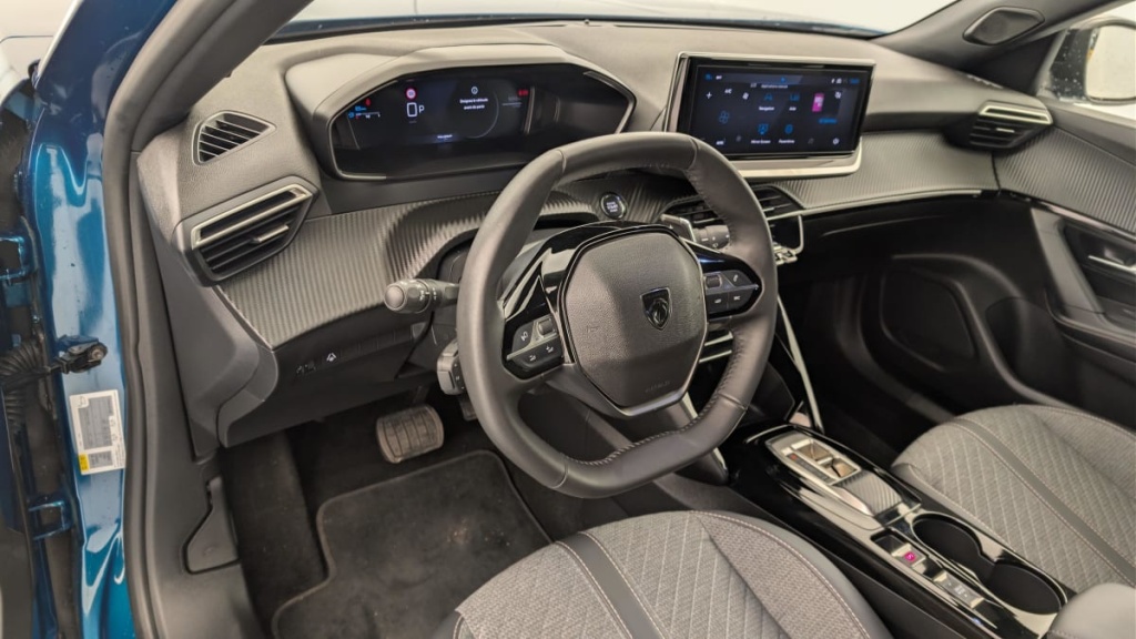 PEUGEOT 2008 Hybrid 145 e-DCS6 Allure - ref: 1-371351 - Photo 15