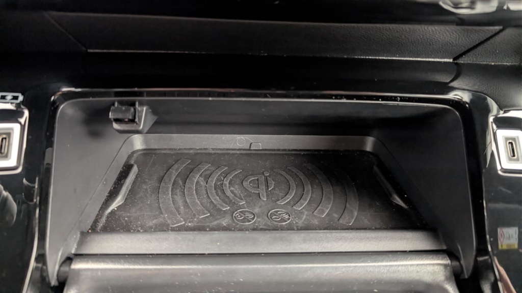 PEUGEOT 2008 Hybrid 145 e-DCS6 Allure - ref: 1-371351 - Photo 20