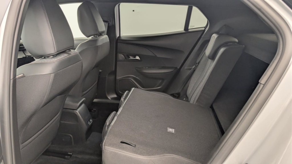 PEUGEOT 2008 Hybrid 145 e-DCS6 Allure - ref: 1-371431 - Photo 12