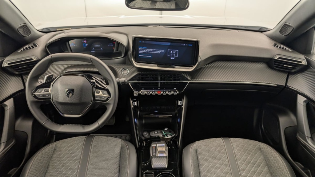 PEUGEOT 2008 Hybrid 145 e-DCS6 Allure - ref: 1-371431 - Photo 13