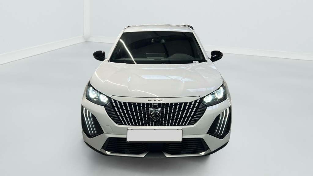 PEUGEOT 2008 Hybrid 145 e-DCS6 Allure - ref: 1-371432 - Photo 2