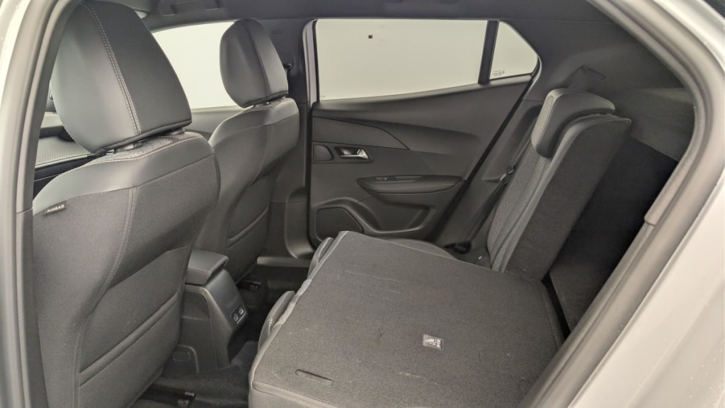 PEUGEOT 2008 Hybrid 145 e-DCS6 Allure - ref: 1-371441 - Photo 12