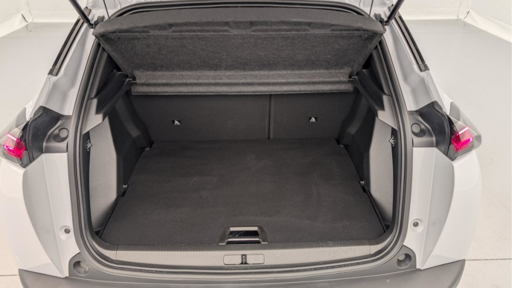 PEUGEOT 2008 Hybrid 145 e-DCS6 Allure - ref: 1-371447 - Photo 11