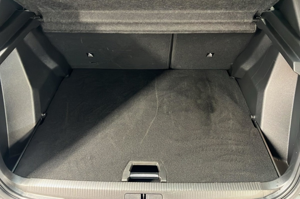 PEUGEOT 2008 Hybrid 145 e-DCS6 Allure - ref: 1-371457 - Photo 11