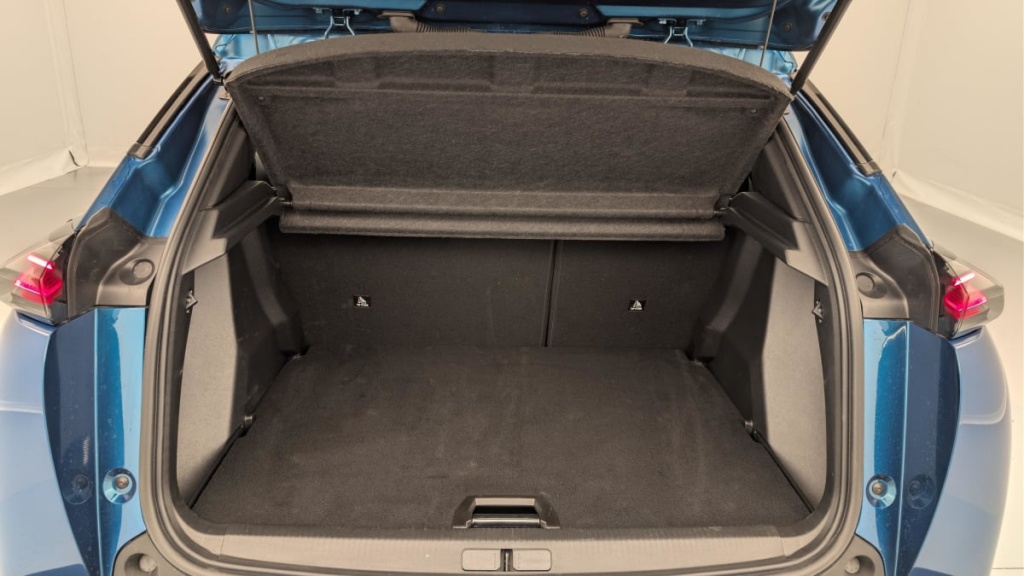 PEUGEOT 2008 Hybrid 145 e-DCS6 Allure - ref: 1-371633 - Photo 11