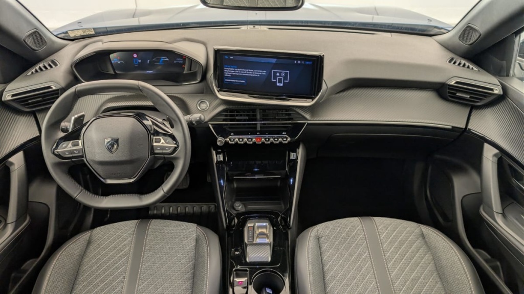 PEUGEOT 2008 Hybrid 145 e-DCS6 Allure - ref: 1-371633 - Photo 13