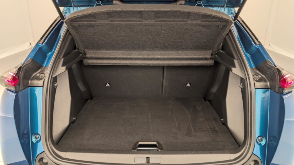 PEUGEOT 2008 Hybrid 145 e-DCS6 Allure - ref: 1-371647 - Photo 11