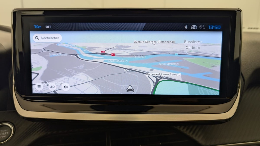 PEUGEOT 2008 Hybrid 145 e-DCS6 Allure - ref: 1-371647 - Photo 19