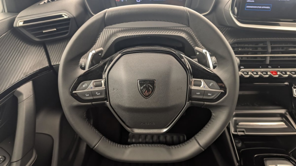 PEUGEOT 2008 Hybrid 145 e-DCS6 Allure - ref: 1-371693 - Photo 14