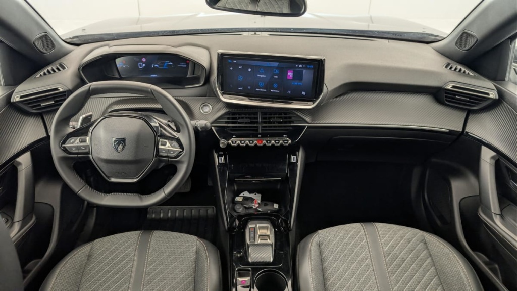 PEUGEOT 2008 Hybrid 145 e-DCS6 Allure - ref: 1-371695 - Photo 13