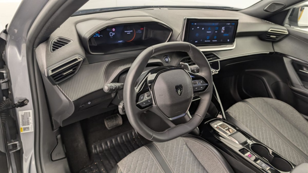 PEUGEOT 2008 Hybrid 145 e-DCS6 Allure - ref: 1-371705 - Photo 15