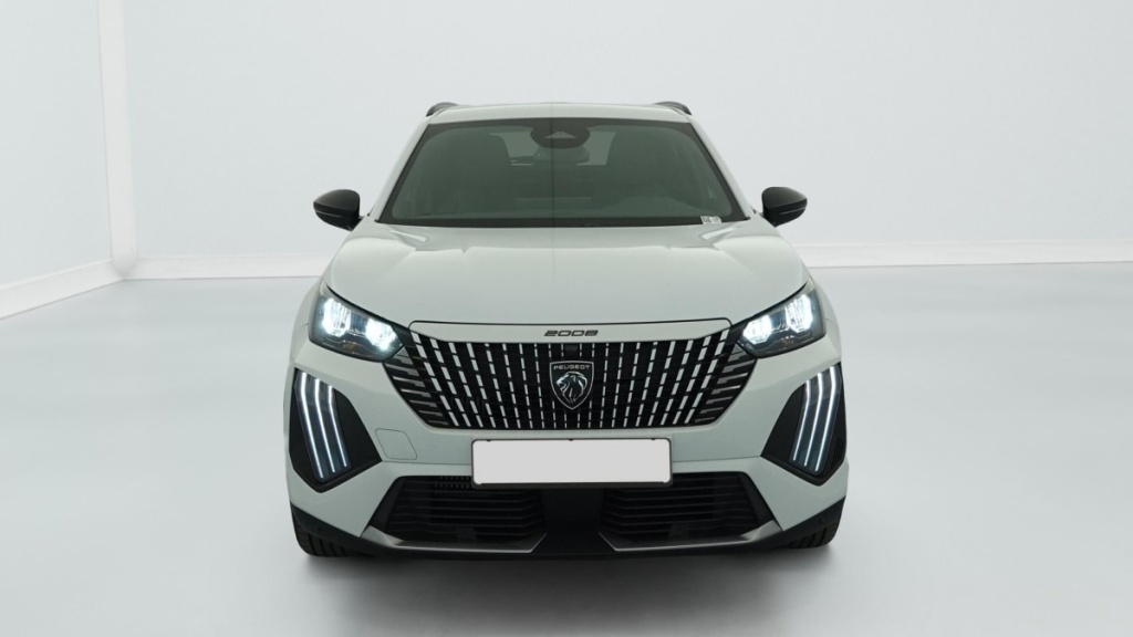 PEUGEOT 2008 Hybrid 145 e-DCS6 Allure - ref: 1-371758 - Photo 2