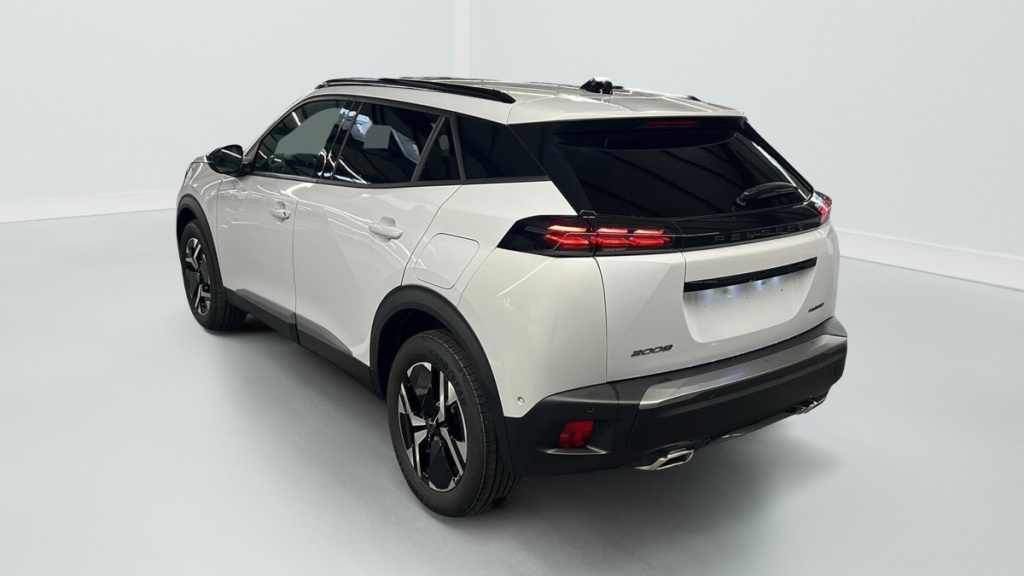 PEUGEOT 2008 Hybrid 145 e-DCS6 Allure - ref: 1-371760 - Photo 5