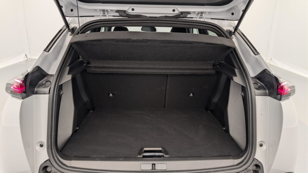 PEUGEOT 2008 Hybrid 145 e-DCS6 Allure - ref: 1-371763 - Photo 11