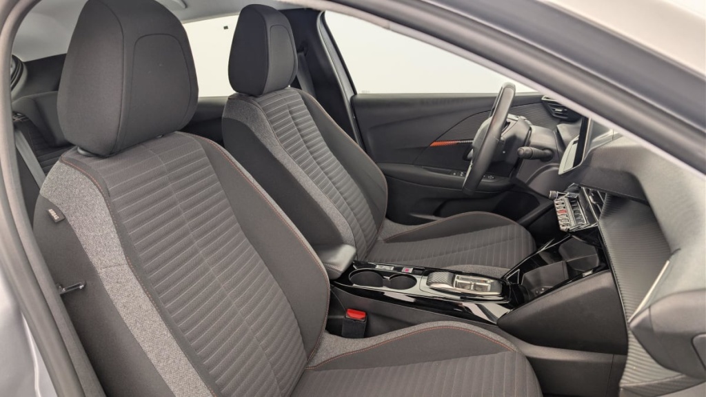 PEUGEOT 208 50 kWh 136ch Active Pack - ref: 1-371814 - Photo 9