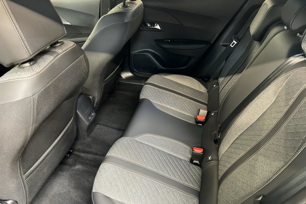 PEUGEOT 2008 100 S S BVM6 Allure - ref: 1-371843 - Photo 10