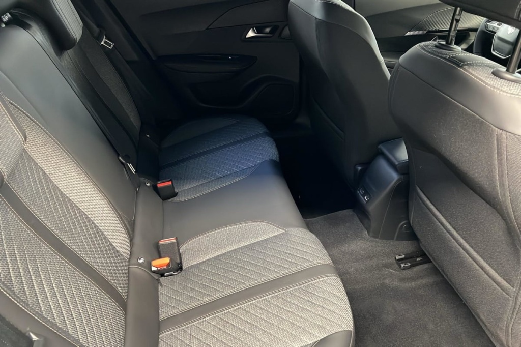 PEUGEOT 2008 100 S S BVM6 Allure - ref: 1-371863 - Photo 10