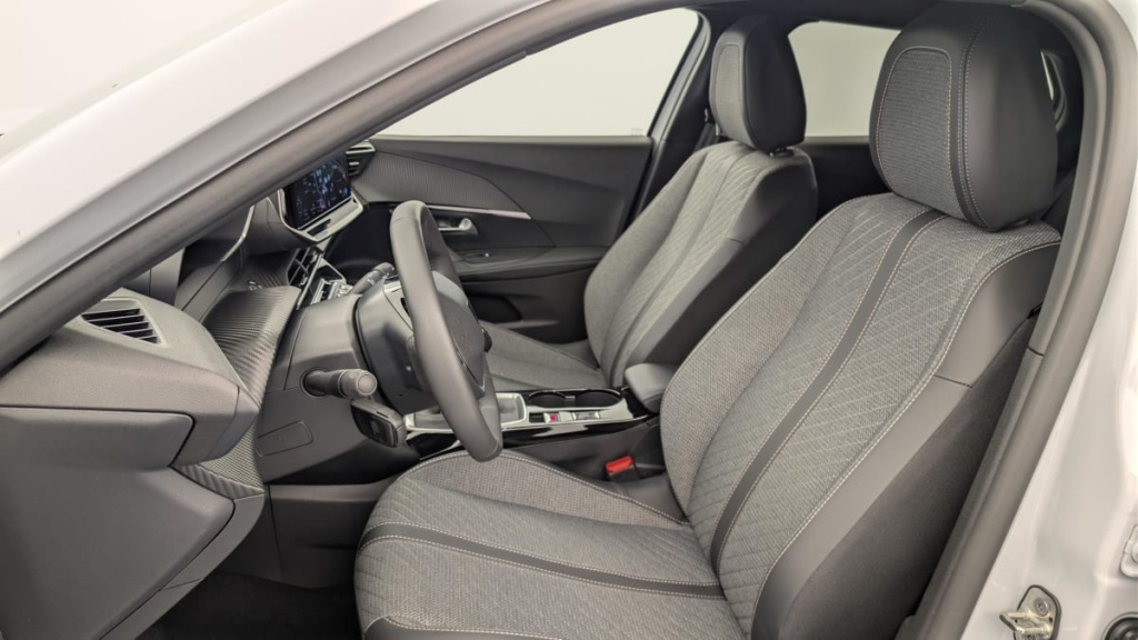 PEUGEOT 2008 100 S S BVM6 Allure - ref: 1-371867 - Photo 16