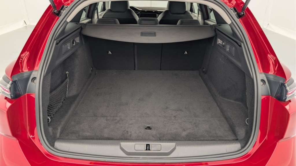 PEUGEOT 308 SW Hybrid 145 e-DCS6 Allure - ref: 1-371904 - Photo 11