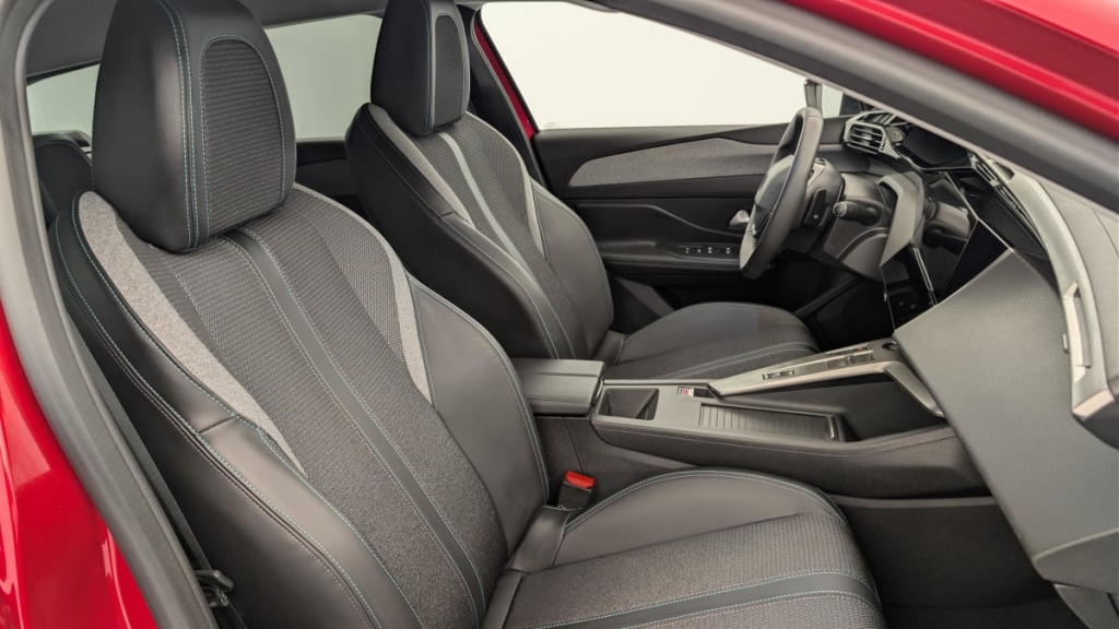 PEUGEOT 308 SW Hybrid 145 e-DCS6 Allure - ref: 1-371905 - Photo 9