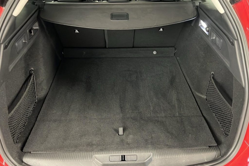 PEUGEOT 308 SW Hybrid 145 e-DCS6 Allure - ref: 1-371908 - Photo 11