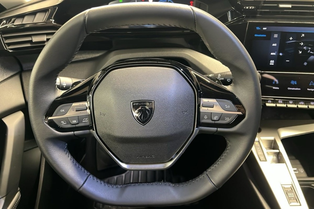 PEUGEOT 308 SW Hybrid 145 e-DCS6 Allure - ref: 1-371908 - Photo 14