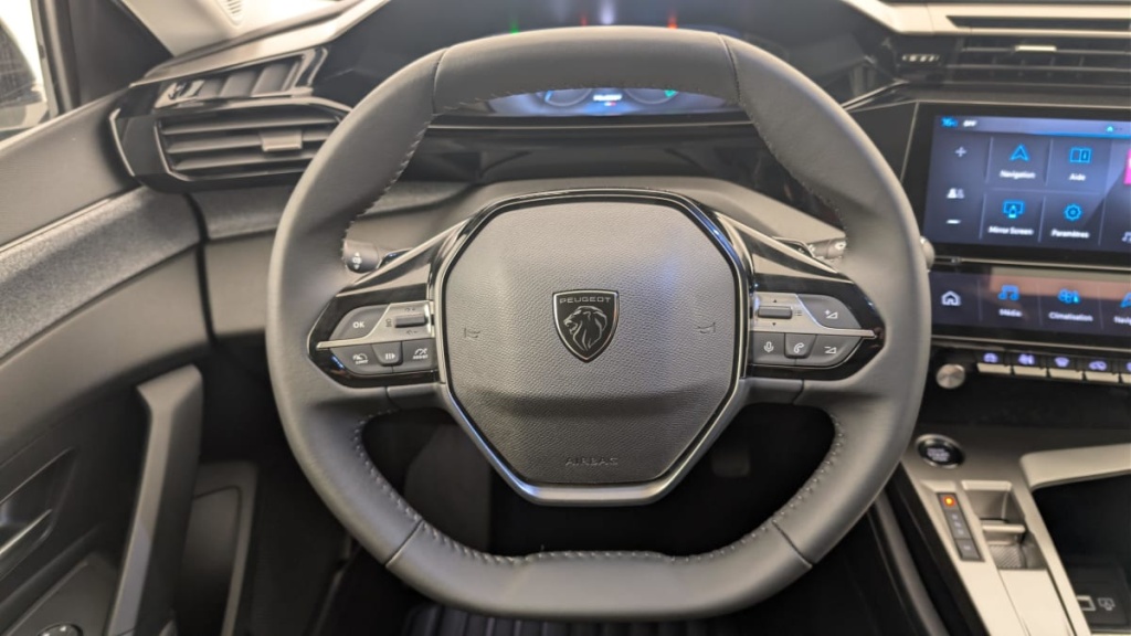 PEUGEOT 308 SW Hybrid 145 e-DCS6 Allure - ref: 1-371909 - Photo 14