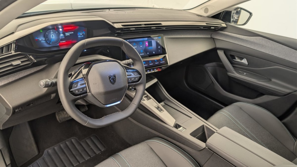 PEUGEOT 308 SW Hybrid 145 e-DCS6 Allure - ref: 1-371909 - Photo 15