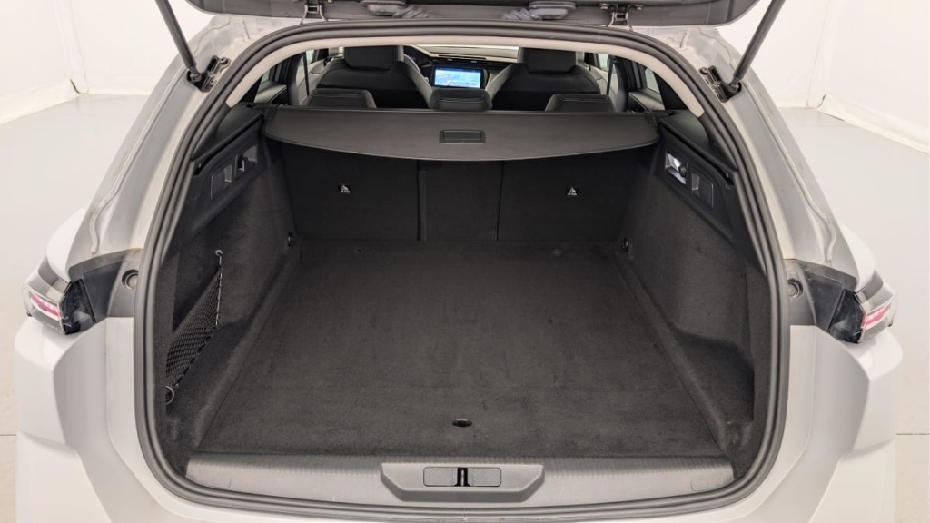 PEUGEOT 308 SW Hybrid 145 e-DCS6 Allure - ref: 1-371944 - Photo 11