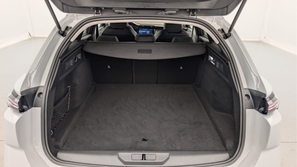 PEUGEOT 308 SW Hybrid 145 e-DCS6 Allure - ref: 1-371948 - Photo 11