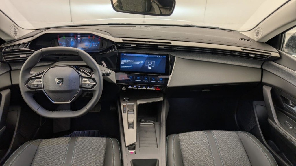 PEUGEOT 308 SW Hybrid 145 e-DCS6 Allure - ref: 1-371948 - Photo 13