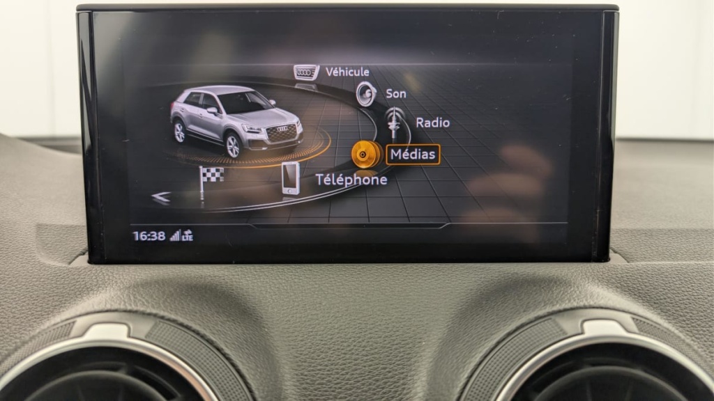 AUDI Q2 35 TFSI 150 S tronic 7 Design - ref: 1-372333 - Photo 18